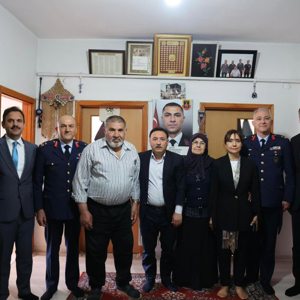 Şehit Uzman Jandarma Çavuş Mustafa Bozkurt’un Ailesini Ziyaret - fotoğraf 2