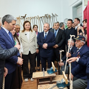 İl Protokolünün Katılımıyla Açılan Sergide Gazilerimizin El Emeği Bastonları İlgi Gördü - fotoğraf 3