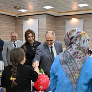 “3 Kuşak Bir Sofrada” Programında Aile Bağları Güçlendirildi - fotoğraf 2