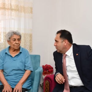 Engelli Evde Bakım Hizmetinden faydalanan Germencik İlçemizde İkamet Eden Gürel Ailesini Hanelerinde Ziyaret - fotoğraf 4