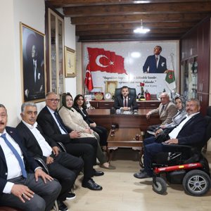 Kurban Bayramı Kutlama Programı Kapsamında Harp Malulü Gaziler, Şehit Dul ve Yetimleri Derneği ve Muharip Gaziler Derneğini Ziyaret  - fotoğraf 4