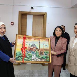 Çocuk Evleri Sitesine Anlamlı Ziyaret - fotoğraf 4
