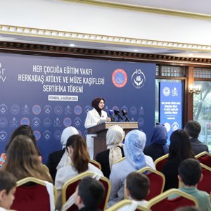 Bakanımız Göktaş, İstanbul'da Herkadaş Atölye ve Müze Kaşifleri Sertifika Töreni'nde konuştu - fotoğraf 10
