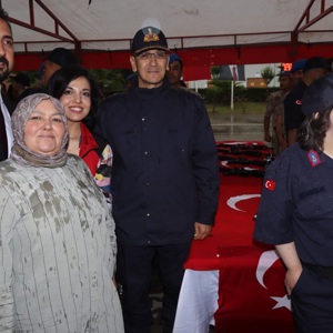 Osmaniye İl Jandarma Komutanlığı tarafından düzenlenen Temsili Askerlik Programı’nda, Bakanlığımız hizmet modellerinden faydalanan engelli bireylerimiz bir günlük askerlik heyecanı yaşadı. - fotoğraf 1