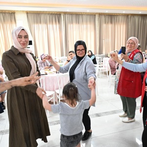 Kadirli Sosyal Hizmet Merkezi Müdürlüğü olarak 10-16 Mayıs Engelliler Haftası kapsamında, Sevgi İzi Projesi çerçevesinde düzenlenen etkinliğe katılım sağlandı. - fotoğraf 4