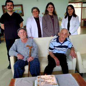 Mayıs Ayında Doğan Büyüklerimizin Doğum Günleri Düzenlenen Etkinlikle Kutlandı. - fotoğraf 1