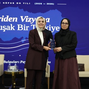 Bakanımız Sayın Mahinur Özdemir Göktaş, Enstitümüz tarafından gerçekleştirilen Veriden Vizyona Üç Kuşak Bir Türkiye: Araştırma Bulguları Paylaşım Programı'nda konuştu - fotoğraf 9