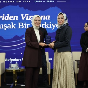 Bakanımız Sayın Mahinur Özdemir Göktaş, Enstitümüz tarafından gerçekleştirilen Veriden Vizyona Üç Kuşak Bir Türkiye: Araştırma Bulguları Paylaşım Programı'nda konuştu - fotoğraf 8