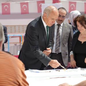 Nesiller Sanatla Buluştu: "Hayat İçin Sanat: Sanat Terapisi" Projesi Kapanış Programı Gerçekleşti - fotoğraf 2