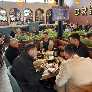 Üç Kuşak Bir Sofrada Buluştu - fotoğraf 2