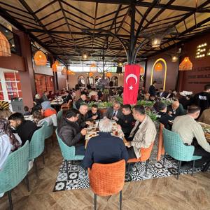 Üç Kuşak Bir Sofrada Buluştu - fotoğraf 1