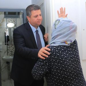 İL MÜDÜRÜMÜZ SAYIN SERDAR DEMİRCİ  GAZİ HUZUREVİ YAŞLI BAKIM VE REHABİLİTASYON MERKEZİNİ ZİYARET ETTİ - fotoğraf 3