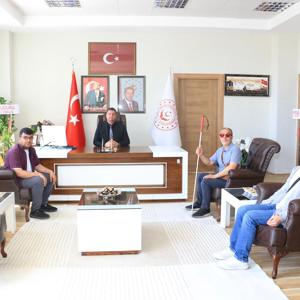 TÜRKİYE GÖRME ENGELLİLER DERNEĞİ İL MÜDÜRÜMÜZ SAYIN SERDAR DEMİRCİ'Yİ ZİYARET ETTİ - fotoğraf 1