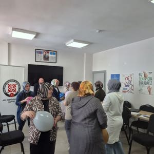Oyun Temelli Sosyal Hizmet Yaklaşımı Sahada Yaygınlaşıyor:  Canik ADEM’de  Yaratıcı Drama ile Sağlıklı Sınırlar Keşfedildi - fotoğraf 1