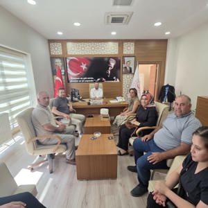 Özel Bireylerimizden İl Müdürümüze Anlamlı Ziyaret - fotoğraf 1