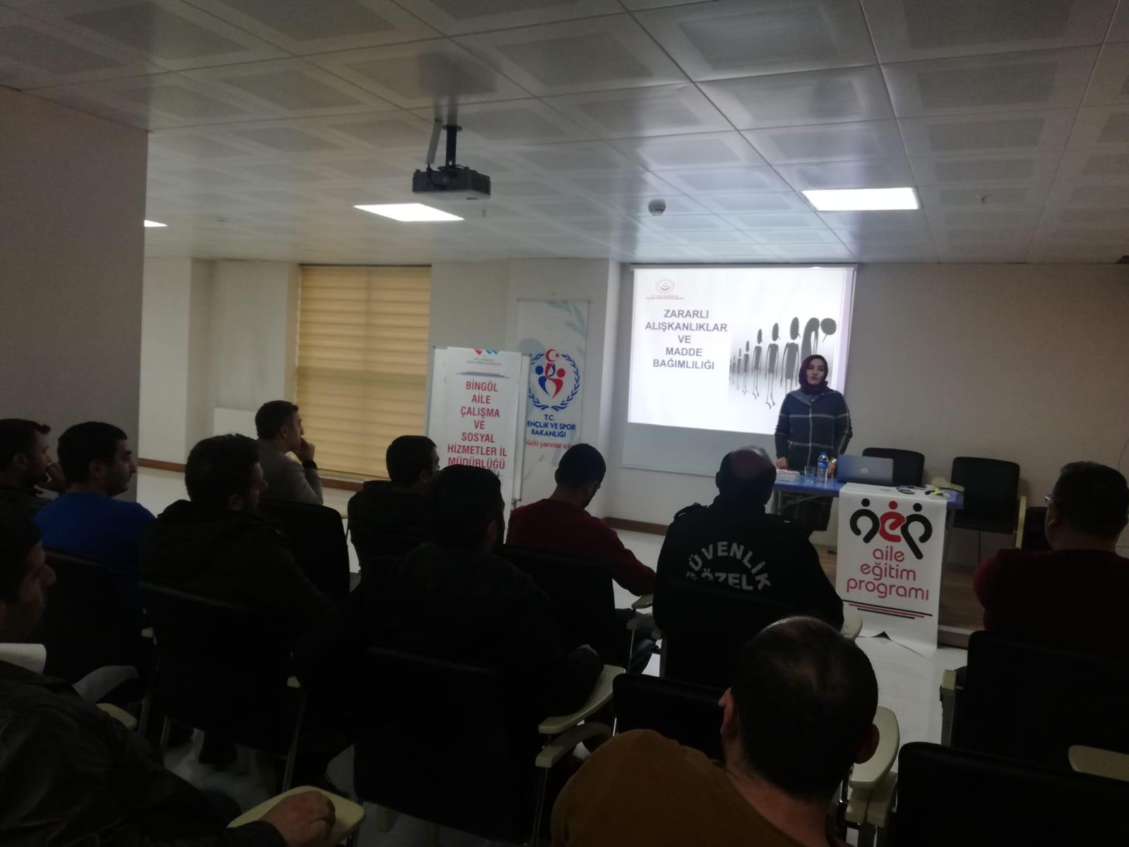 KYK Mürsel Paşa Erkek Öğrenci Yurdu’nda Madde Bağımlılığı Semineri 