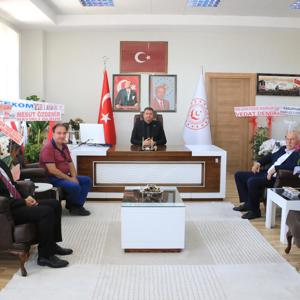 AİLE VE SOSYAL HİZMETLER BAKANLIĞI KARİYER UZMANI SAYIN SUAT KENÇ, KANAL FIRAT VE KANAL E YÖNETİCİLERİNDEN İL MÜDÜRÜMÜZ SAYIN SERDAR DEMİRCİ’YE ZİYARET - fotoğraf 1