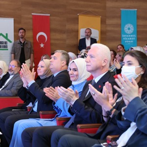 Bakanımız Göktaş, "Aile Olmanın Değeri: Yuva Olmak" programına katıldı - fotoğraf 3