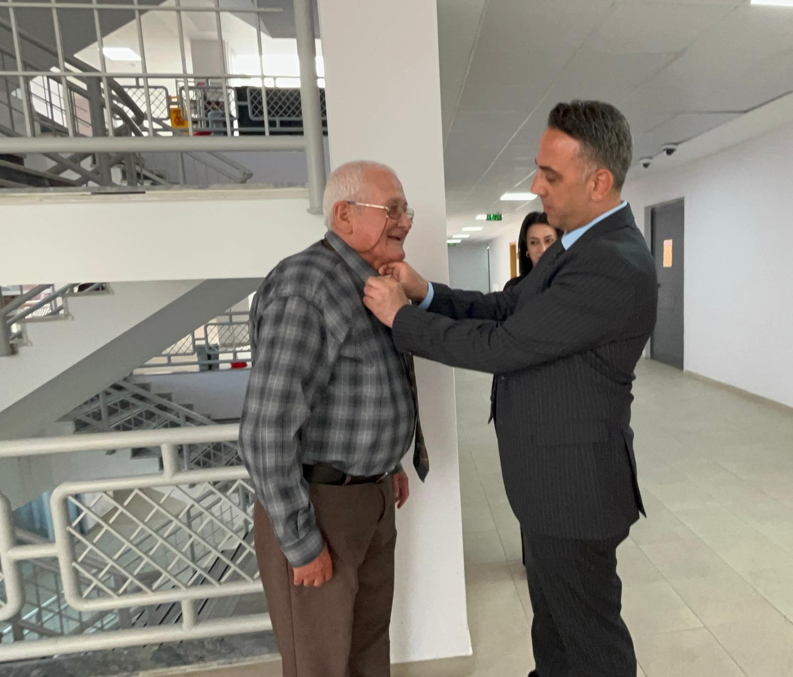 İl Müdürümüz Sayın Harun TOHUMCU, İl Müdürlüğümüze bağlı Çağlanur Uçar Yaşlı Bakım ve Rehabilitasyon Merkezi Müdürlüğünü ziyaret etti.