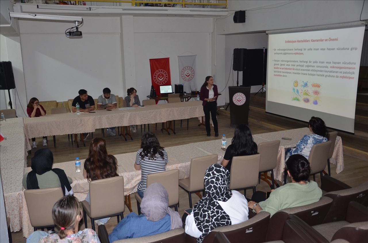 “Sağlık ve Enfeksiyon” Konulu Hizmet İçi Eğitim Gerçekleştirildi.