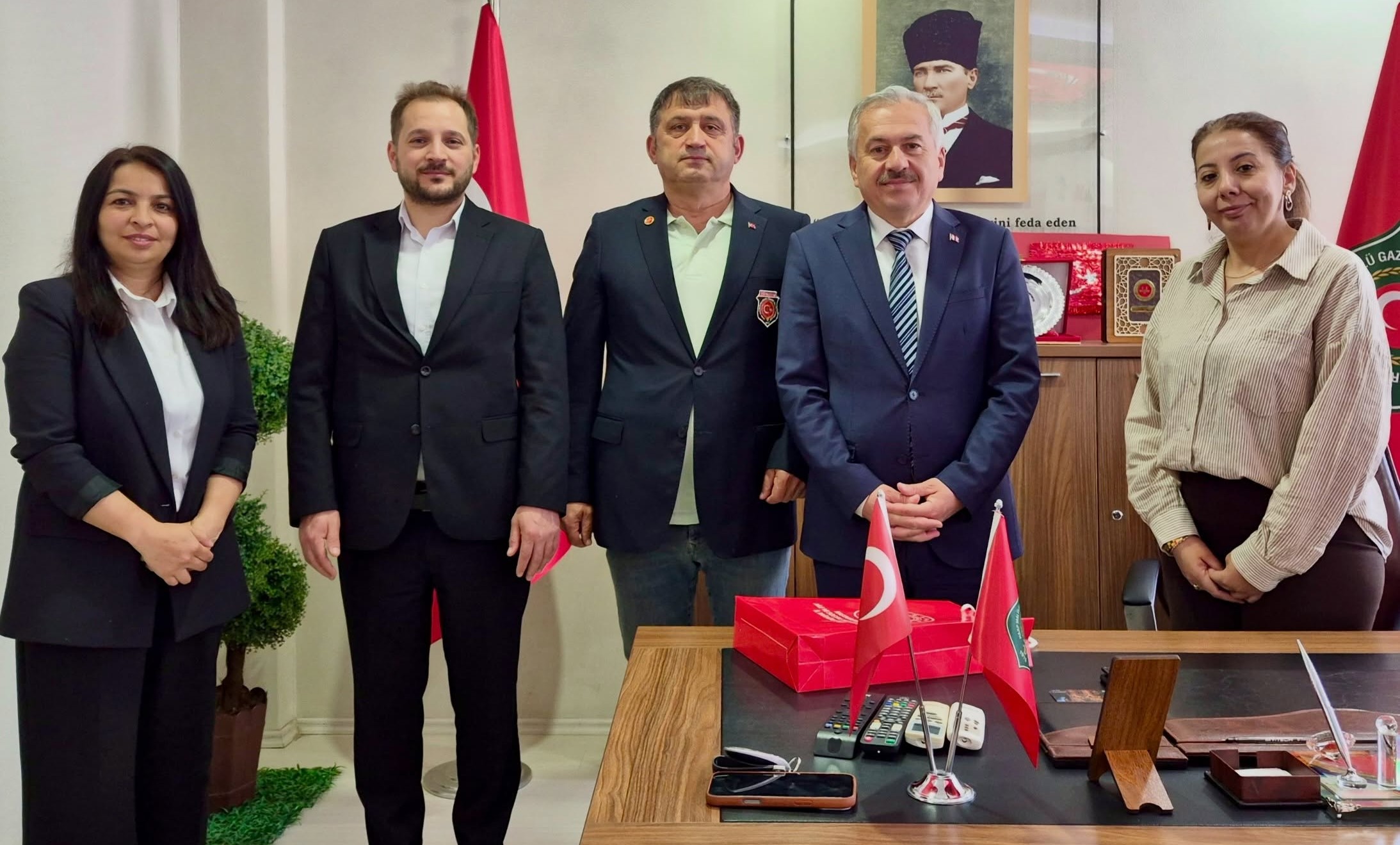 Aziz Şehitlerimizin Aileleri ve Kahraman Gazilerimize Bayram Ziyareti