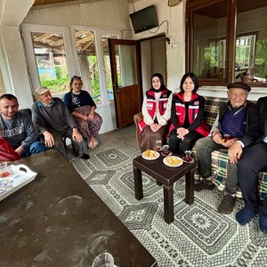 Milli Aile Haftası Kapsamında Cide’de Üç Kuşak Bir Arada Yaşayan Oymak Ailesine Ziyaret Gerçekleştirdik - fotoğraf 1