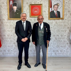 Aziz Şehidimiz Babasından ve Gazimizden İl Müdürümüze Ziyaret - fotoğraf 2