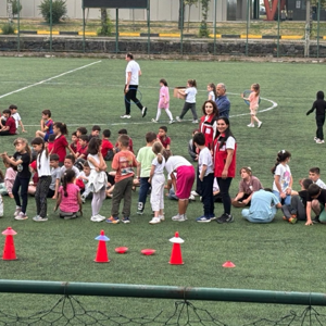 Millî Eğitim Müdürlüğü Koordinatörlüğünde Geleneksel Çocuk Oyunları Şenliği Gerçekleştirildi - fotoğraf 2