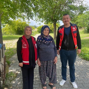 Kadirli Sosyal Hizmet Merkezi Şehit Yakınları ve Gazi Hizmetleri Birimi personelleri tarafından; aziz şehidimiz Musa Sarıgöz’ün kıymetli annesi Selbi Sarıgöz, Kore Gazimiz Mehmet Topçu, şehidimiz Taner Torun’un kıymetli annesi Aysel Torun ve şehidimiz Tufan Büyükahraz’ın kıymetli babası Mahmut Büyükahraz ziyaret edildi. - fotoğraf 2