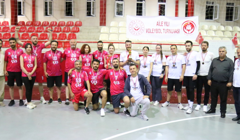 "Aile Yılı" Voleybol Turnuvası’nda Şampiyon Belli Oldu