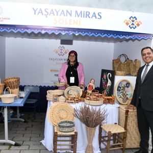 İl Müdürümüz Mustafa TOSUNOĞLU, 12-14 Haziran tarihleri arasında gerçekleştirilen Yaşayan Miras Şöleni’nin açılış programına katılım sağladı. - fotoğraf 2