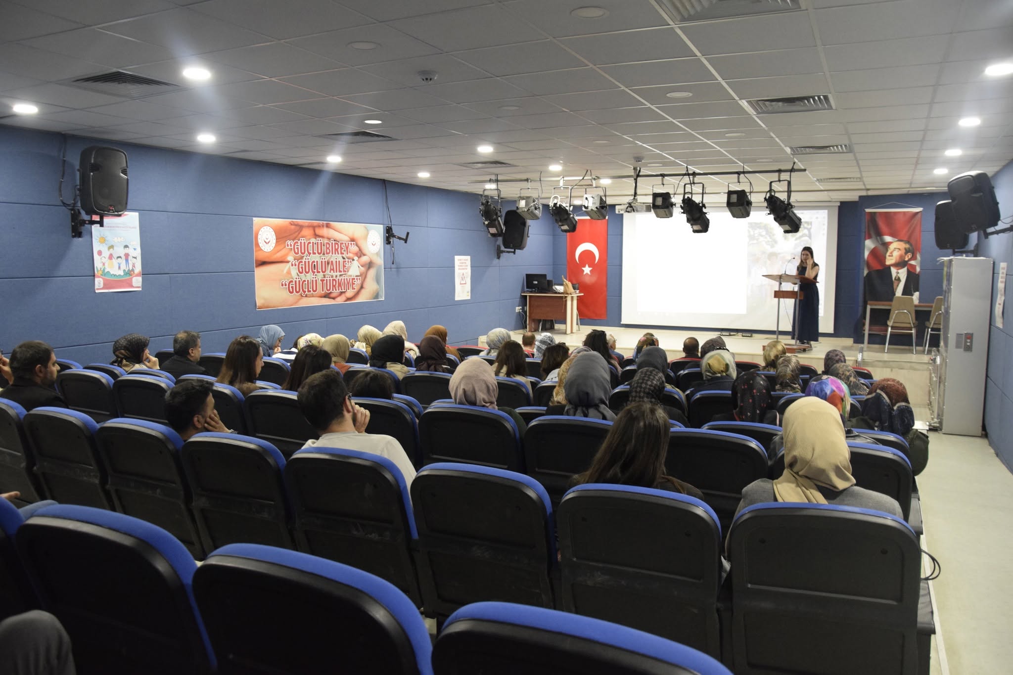 Hizmet İçi Eğitim Kapsamında Enfeksiyon Hastalıkları ve Korunma Yöntemleri Anlatıldı