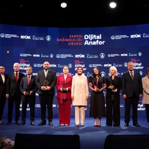 Bakanımız Göktaş, "Dijital Anafor: Ekran Bağımsızlığı Zirvesi"nde konuştu - fotoğraf 2