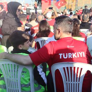 Ay Yıldızlı Formanın Heyecanını Hep Birlikte Yaşadık - fotoğraf 9