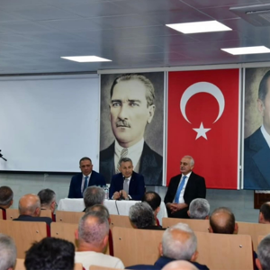 Sayın Valimiz Tahir Şahin Başkanlığında Hayrat Muhtarlar Toplantısı Gerçekleştirildi - fotoğraf 1