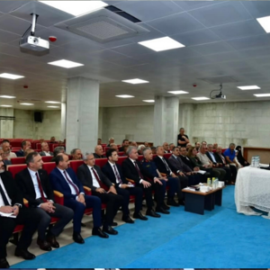 Sayın Valimiz Tahir Şahin Başkanlığında Hayrat Muhtarlar Toplantısı Gerçekleştirildi - fotoğraf 3