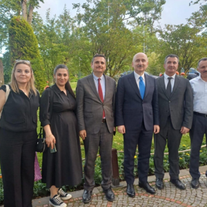 Milletvekili Adil Karaismailoğlu ve Kurumumuz Çocukları İle Akşam Yemeği  - fotoğraf 1