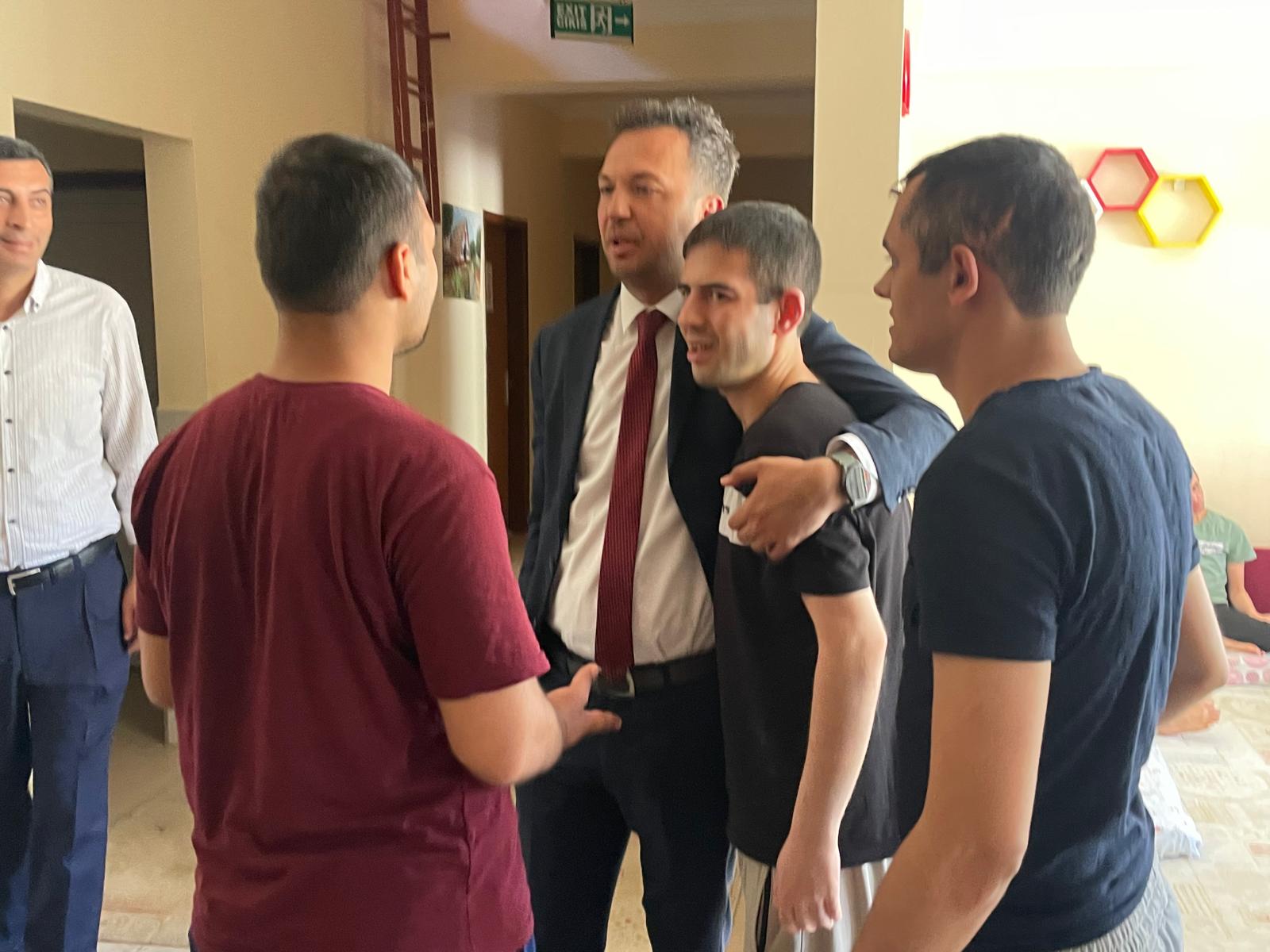 İl Müdürü Tutaş’tan Engelsiz Yaşam Merkezine Ziyaret