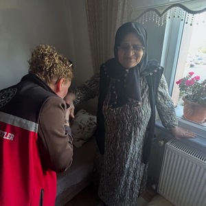 Şehit Annelerine Vefa Ziyareti Sizler Bizim Başımızın Tacısınız - fotoğraf 2