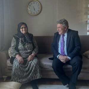 Şehit Annelerine Vefa Ziyareti Sizler Bizim Başımızın Tacısınız - fotoğraf 1