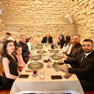 Kuşakları Aynı Sofrada Buluşturan Güç: Aile - fotoğraf 2