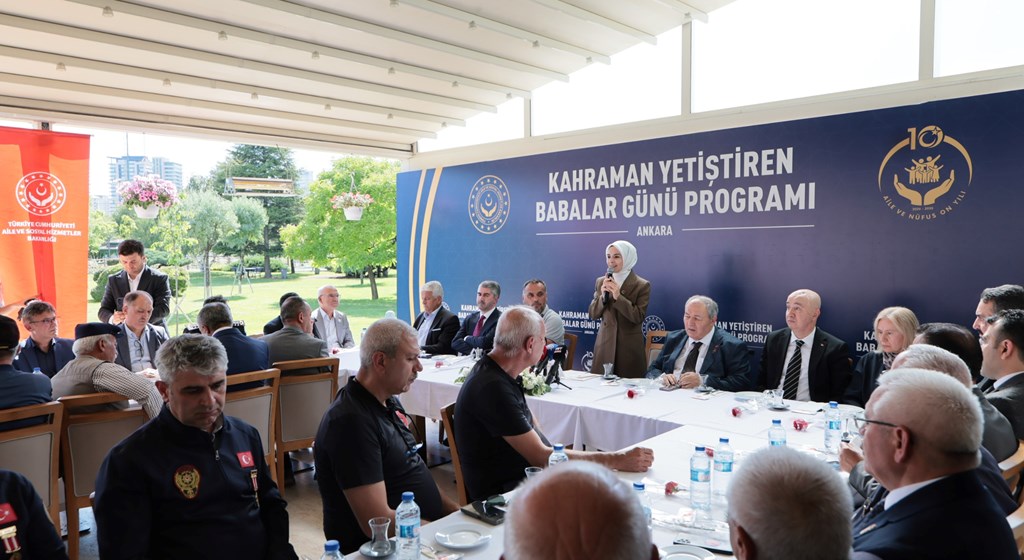 Bakanımız Göktaş, "Kahraman Yetiştiren Babalar Günü" programında konuştu