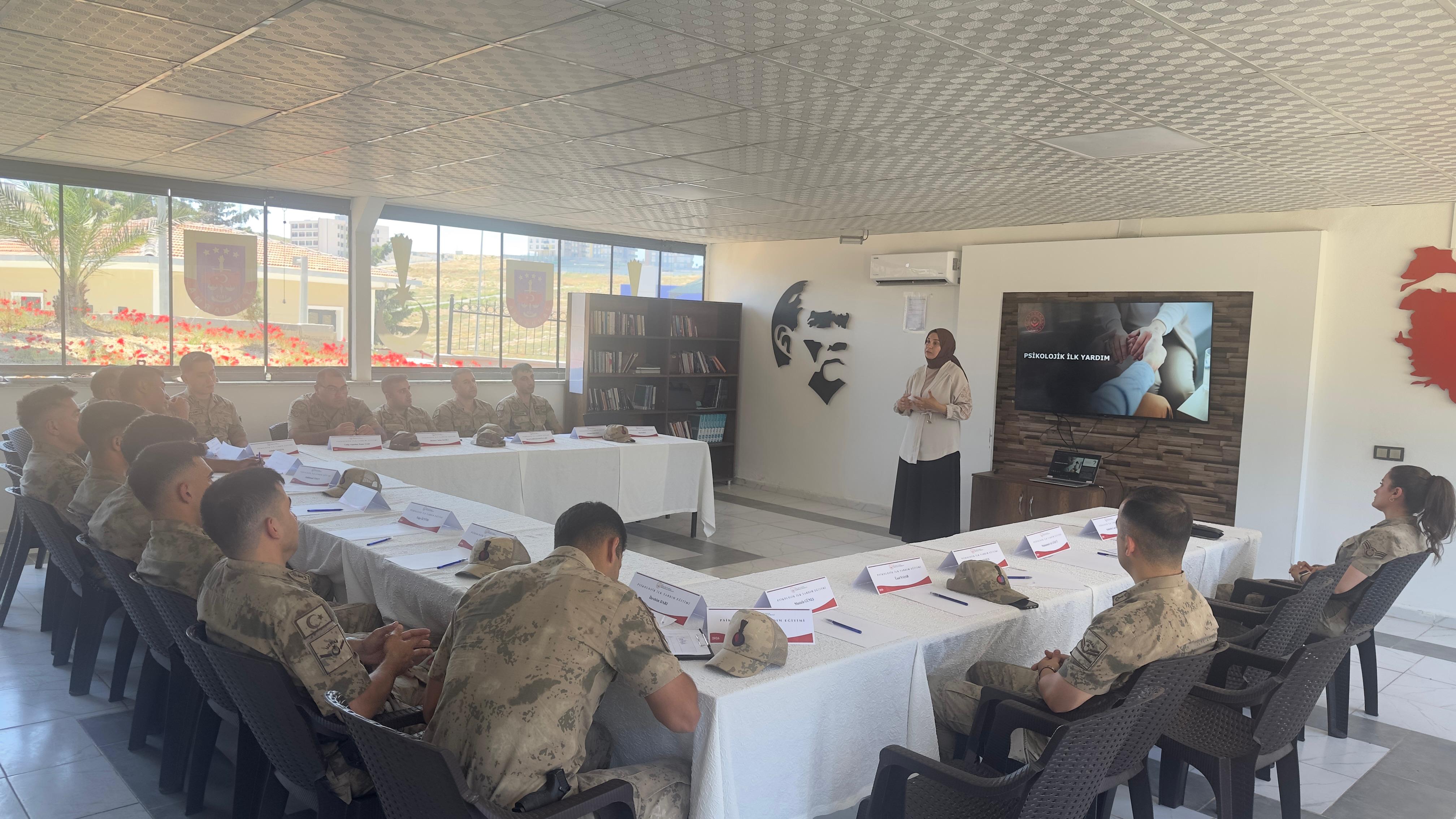Kilis İl Jandarma Personeline Yönelik Psikolojik İlk Yardım Eğitimi Gerçekleştirildi
