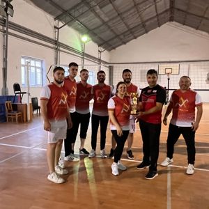 ASH Voleybol Turnuvası Dostluk ve Dayanışma İçinde Tamamlandı - fotoğraf 1