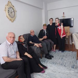 Kıbrıs Gazilerimize Ziyaret Gerçekleştirildi - fotoğraf 1