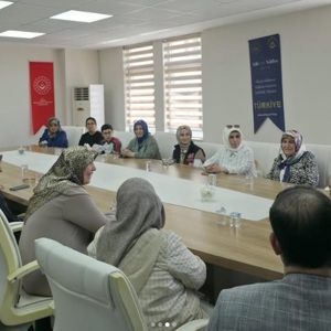 Aziz Şehitlerimizin Emaneti olan Kıymetli Aileleri İl Müdürümüz Adem YÜCEL'i ziyaret etti. - fotoğraf 3