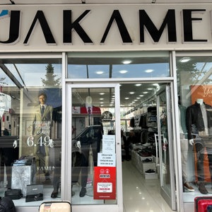 Evlenecek Gençlerin Desteklenmesi Projesi kapsamında, projeye destek veren ilimizdeki işletmelerin mağaza vitrinlerine kampanyayı tanıtıcı görseller asıldı. - fotoğraf 1