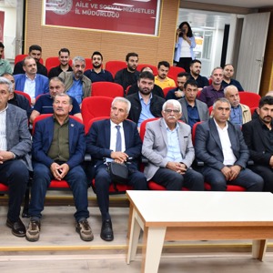 Muhtarlara Sosyal Risk Haritaları ve Aile Rehberi Sistemi Bilgilendirme Toplantısı Gerçekleştirildi - fotoğraf 1