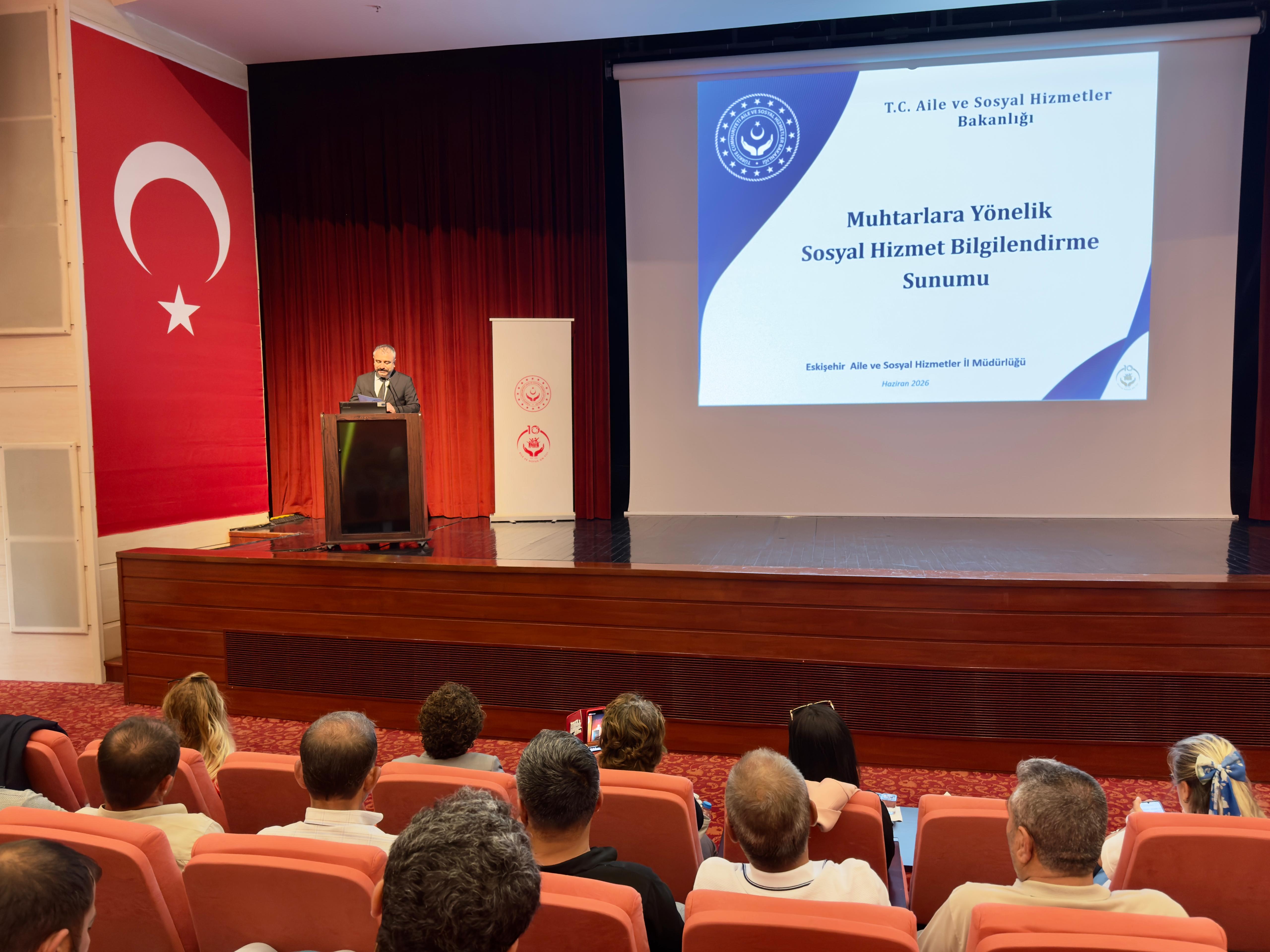 Muhtarlara Sosyal Risk Haritası ve Kadına Yönelik Şiddetle Mücadele Bilgilendirme Toplantısı Düzenlendi