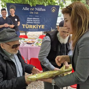 İl Müdürümüz Soma Huzurevinde Babalar Günü Programına Katıldı - fotoğraf 2